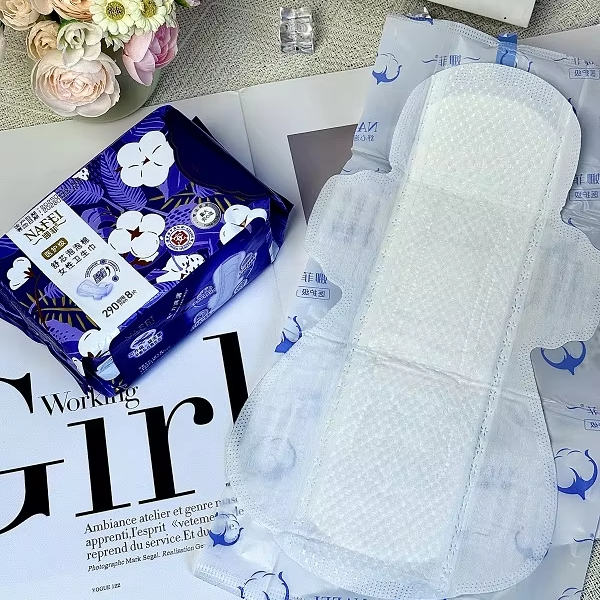 Ultra thin sanitary napkins OEM product photo for brand buyer surface review