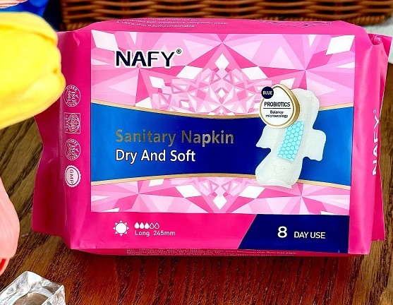 Actual NAFY 245 mm day sanitary pads, 8-piece English retail pack