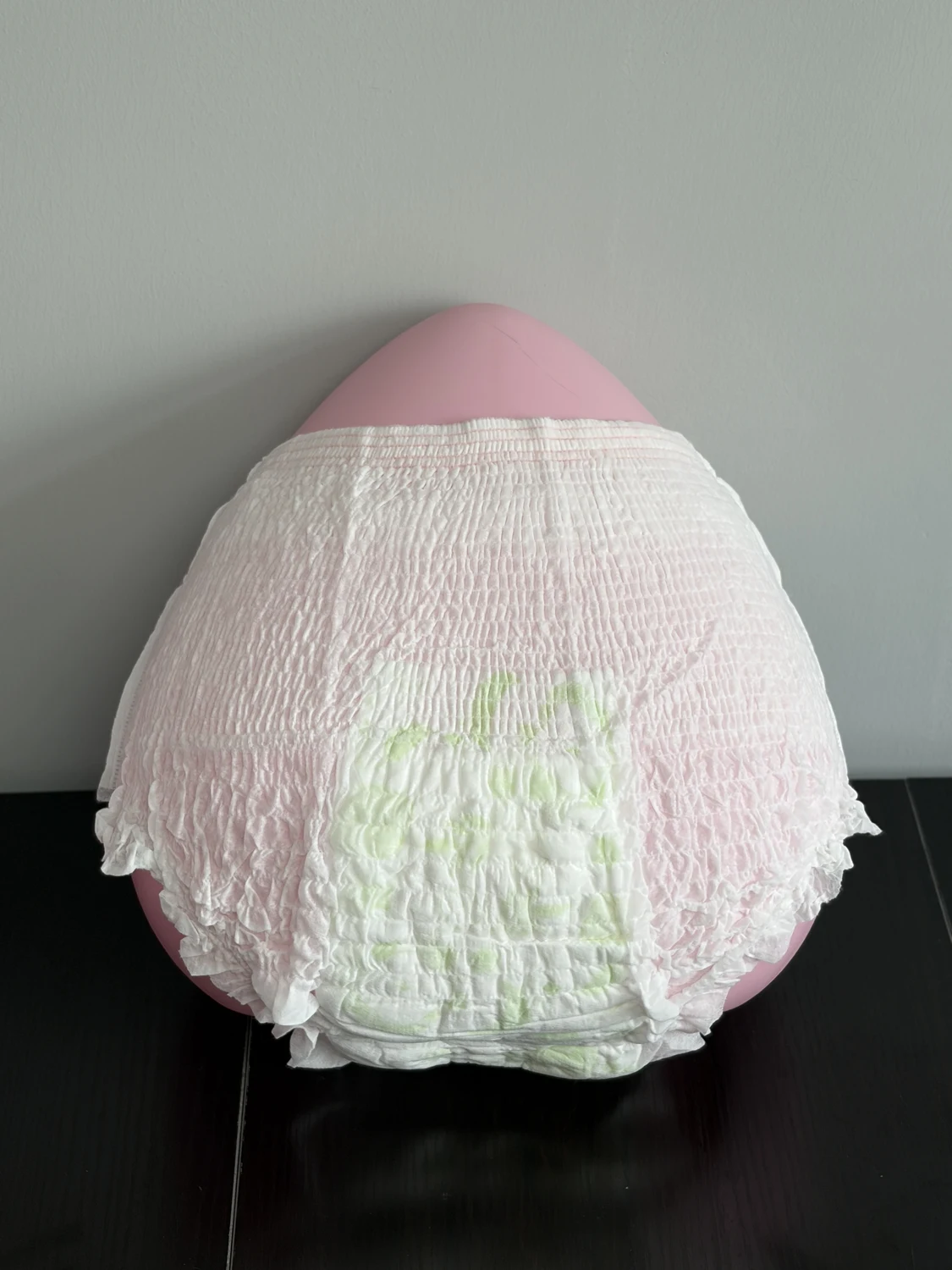 L cooling menstrual pants - overall shape
